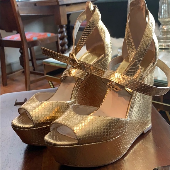 Gently work Michael Kors gold wedges - Picture 1 of 4